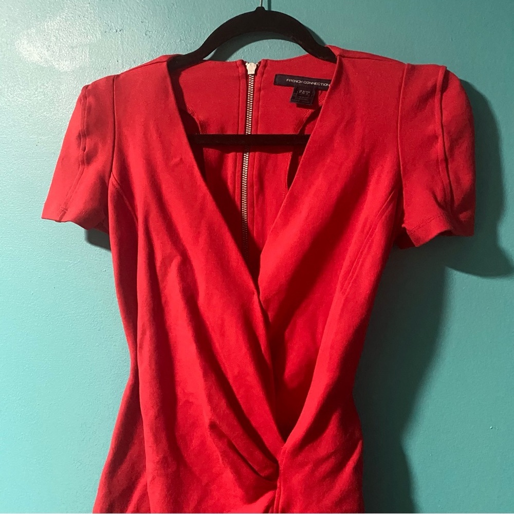 French Connection 2 Solid Bright Red Cocktail V-Neck Mini Dress - Picture 4 of 6